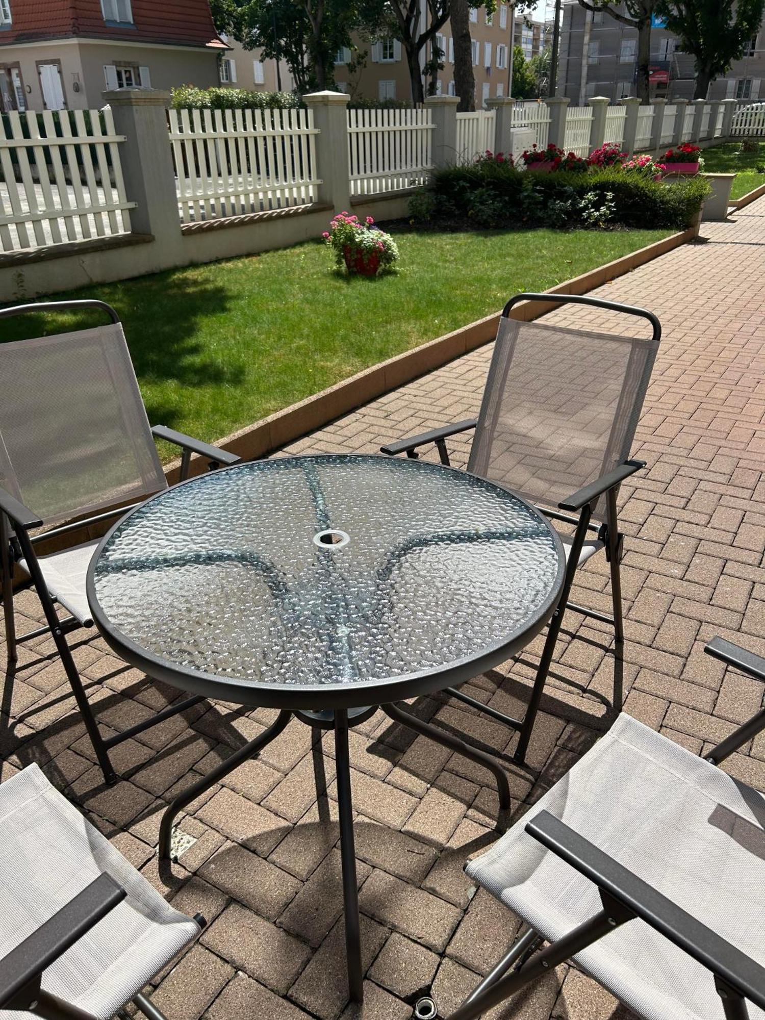 Appartement T3 Tres Calme - Le Bartholdi - Centre De Colmar Exterior foto